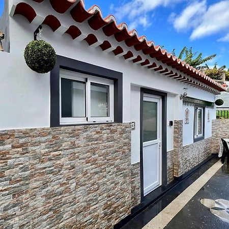 פונשל Modern Minimalist Studio With Essential Comfort מראה חיצוני תמונה